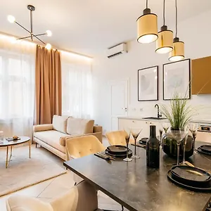  Apartment Crystal House - Loftaffair Collection